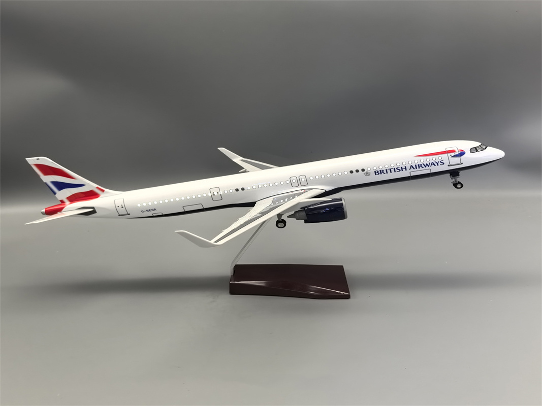 เครื่องบินเรซิ่น 1/100 สเกล 32 - Model Kit Store บทวิจารณ์และราคา