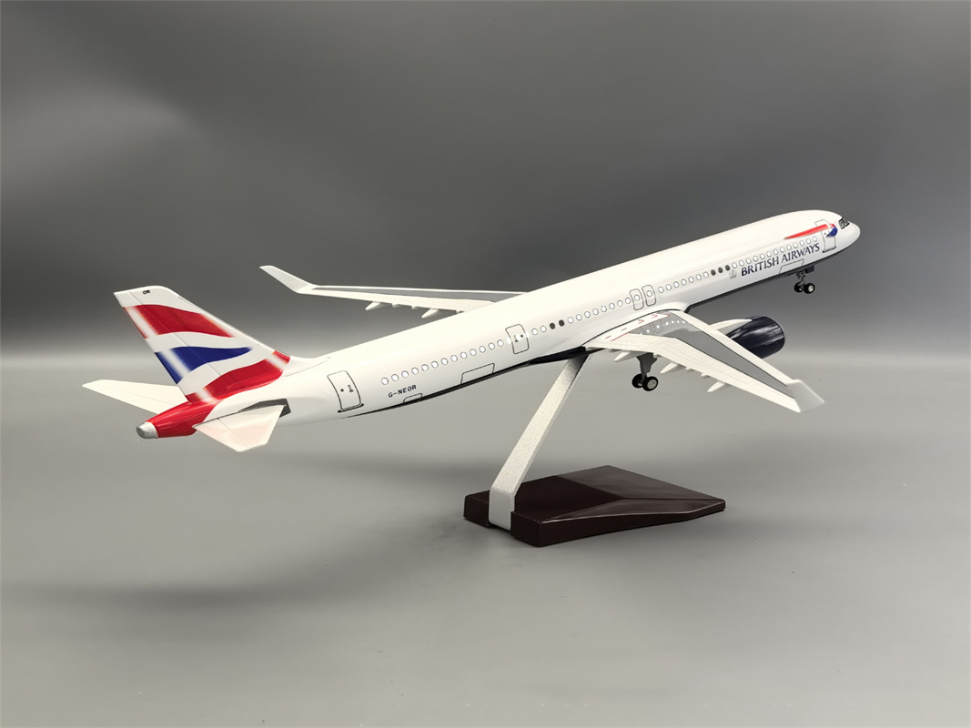 เครื่องบินเรซิ่น 1/100 สเกล 32 - Model Kit Store บทวิจารณ์และราคา