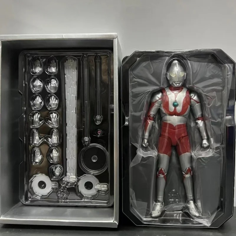 เอส.เอช. ฟิกเกอร์ อัลตร้าแมน ฉ - Model Kit Ultraman บทวิจารณ์และราคา